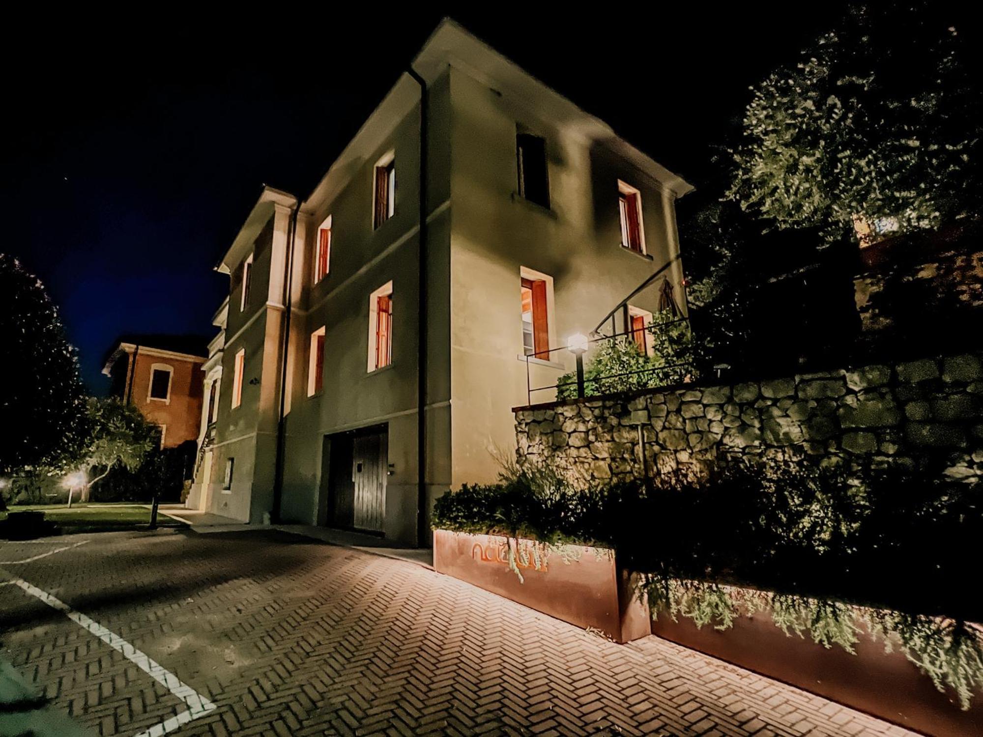 Naboo Verona Luxury Suites Exteriör bild